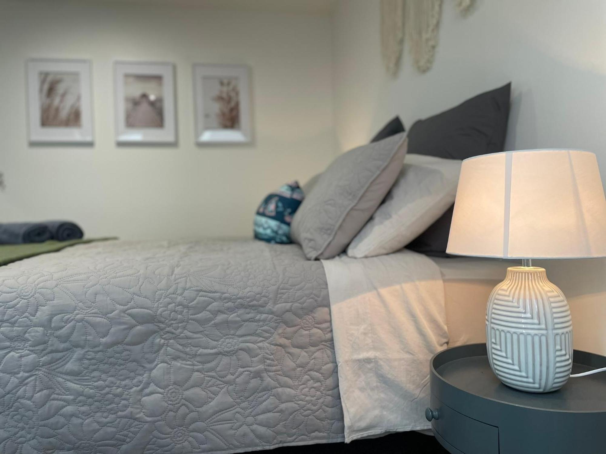 Luxury Cbd 2 Bed Near Riverside Market Free Parking! Christchurch Bagian luar foto