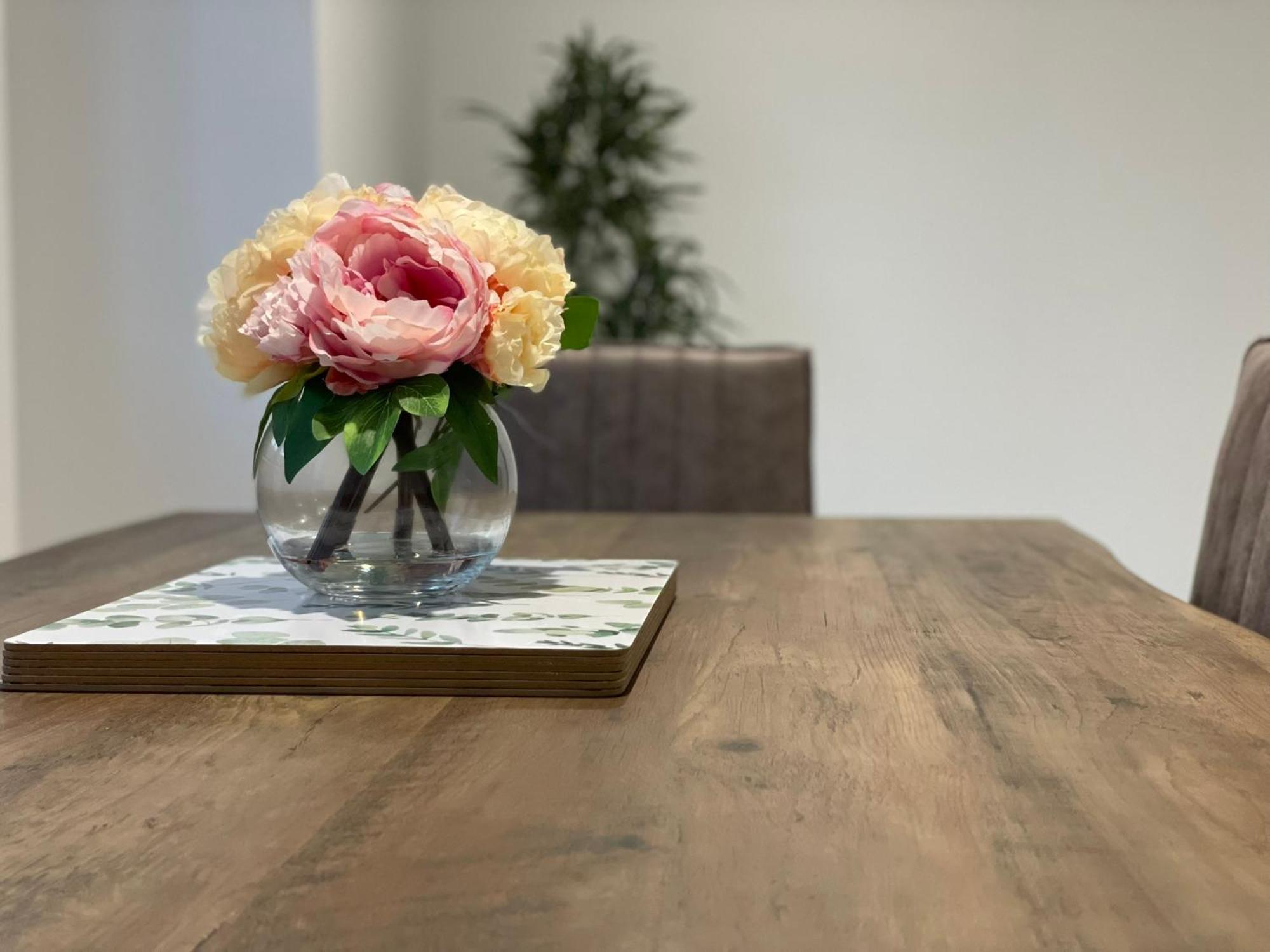 Luxury Cbd 2 Bed Near Riverside Market Free Parking! Christchurch Bagian luar foto